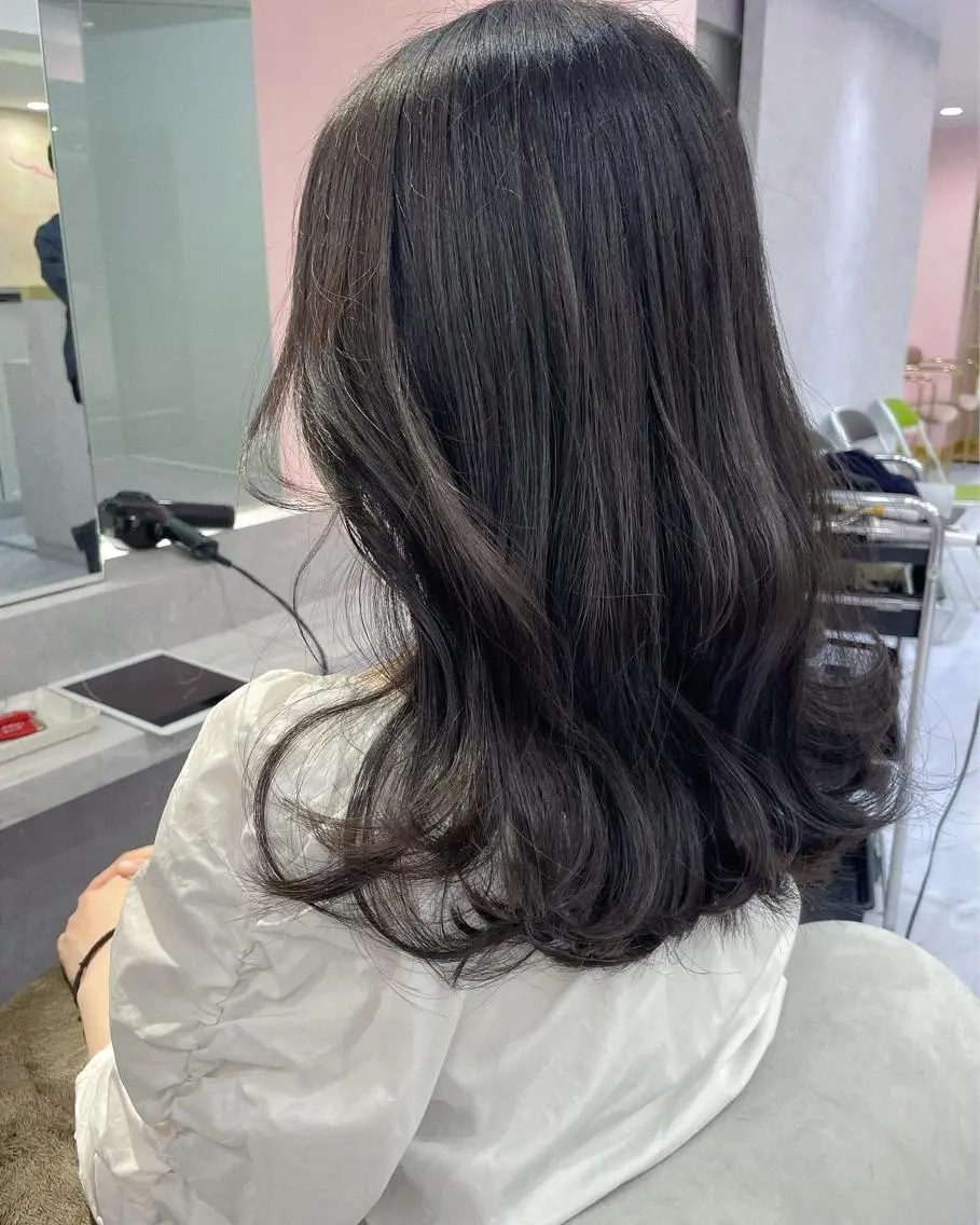 カラー ヘアアレンジ レイヤー/髪質改善 縮毛/ハッシュカットのヘアスタイル