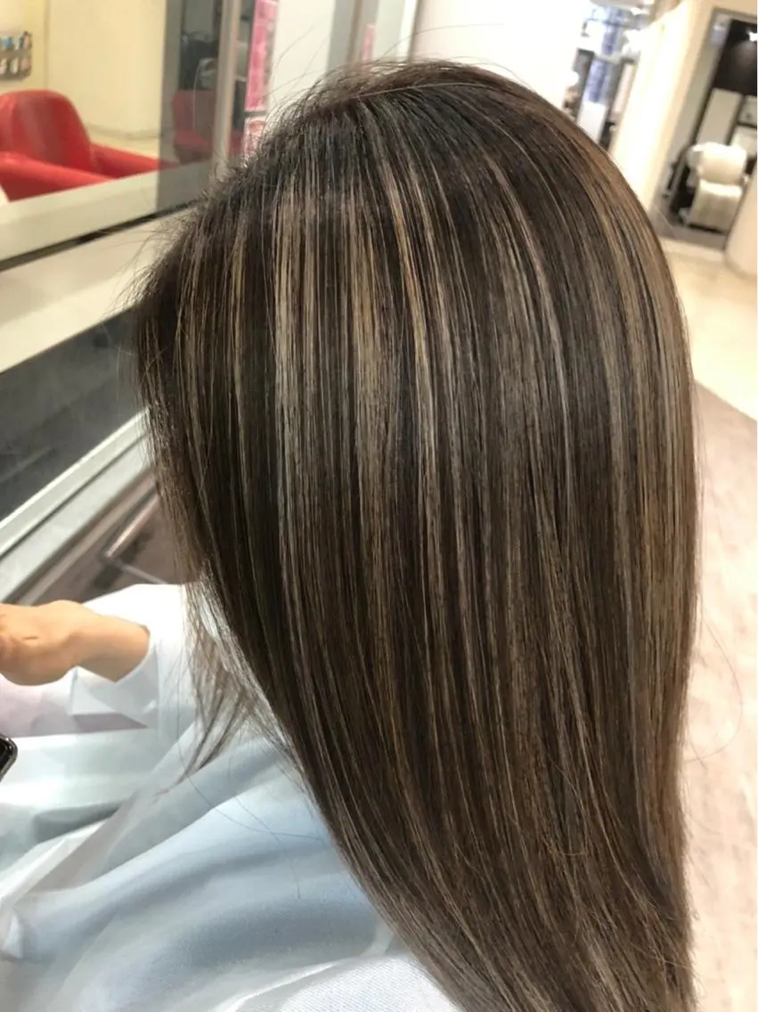 ロング カラー ハイライト&ブリーチ 💇🏼‍♀MAHOのヘアスタイル