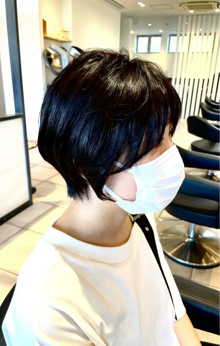 ショート カラー カット ヘアカラー トリートメント ヘアセット 渡部雄大 ショート／縮毛矯正のヘアスタイル