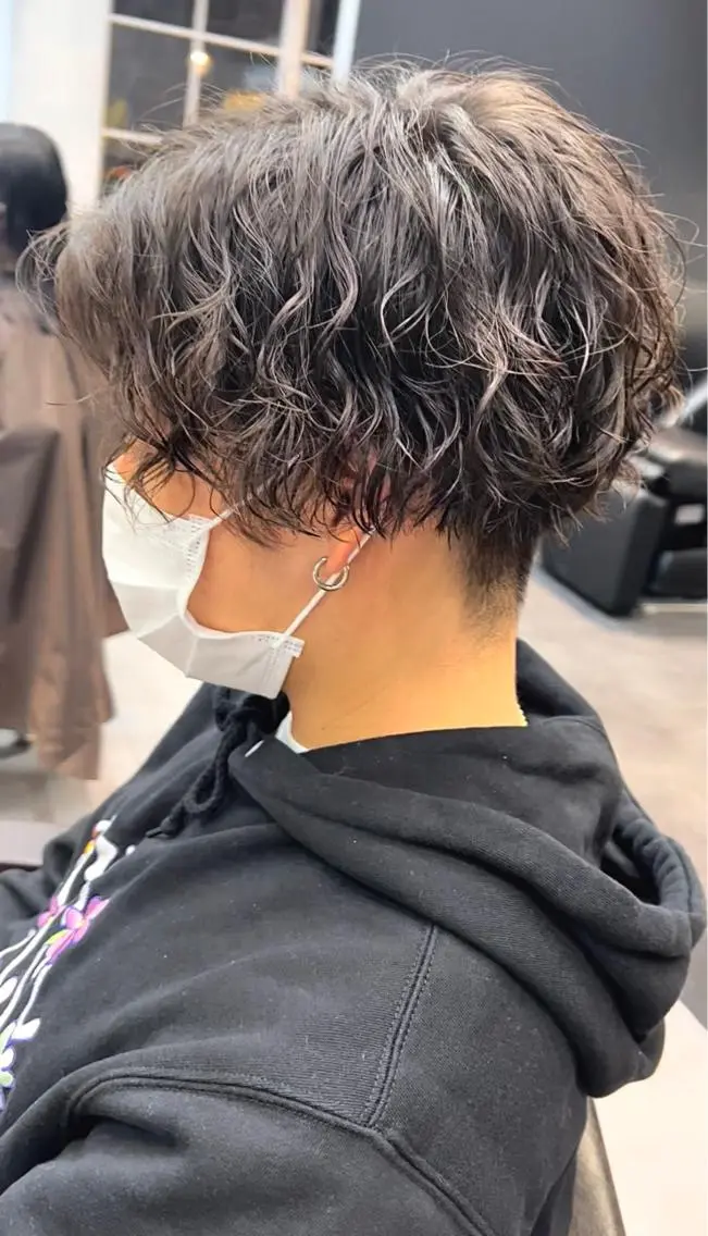 ショート パーマ メンズ カット パーマ 🦩パーマン🦩佐藤 航太のヘアスタイル
