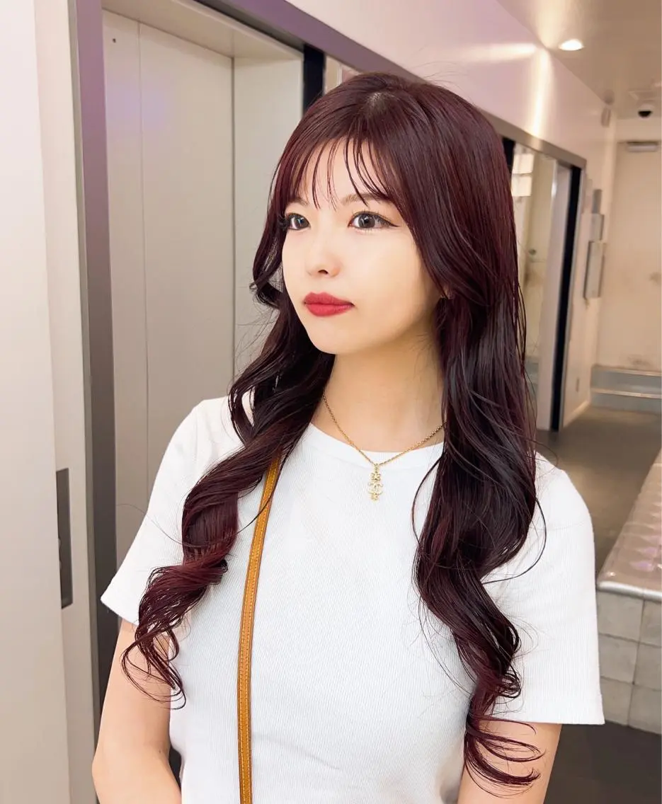 ロング ボブ 外国人風カラー 髪質改善 レイヤーカット ヘアカラー トリートメント MiRI💜地毛級 エクステ✖似合わせ技のヘアスタイル