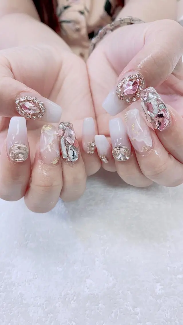ミディアム JNA認定講師🌸 RIEのネイルデザイン