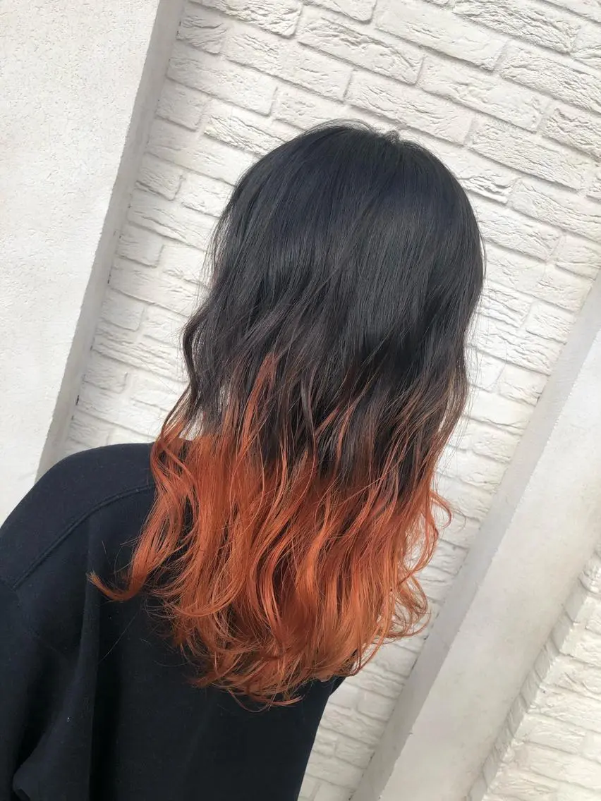 ミディアム カラー グラデーションカラー オレンジ カット ヘアカラー 吉村 絢乃のヘアスタイル
