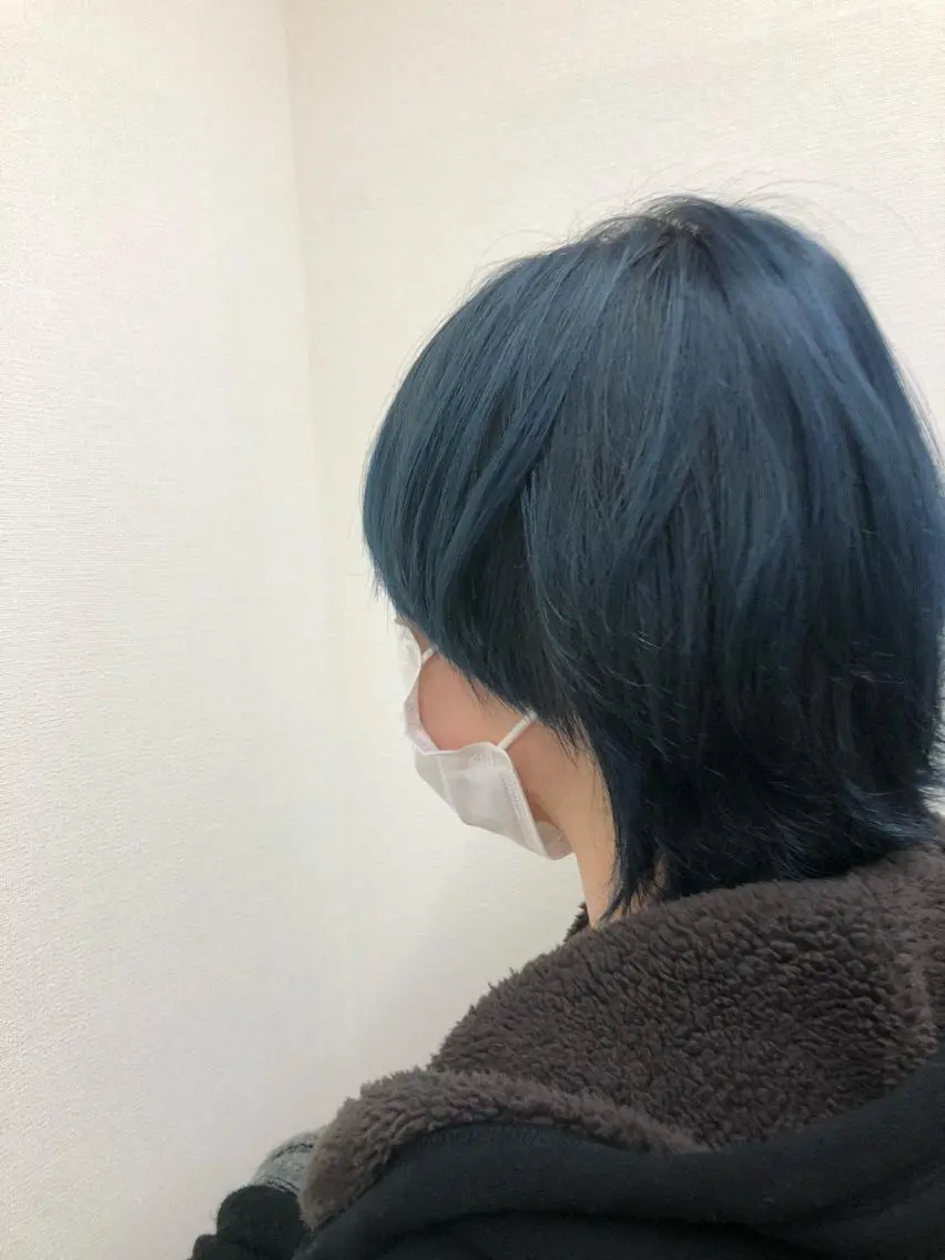 ショート カラー ブルーカラー ウルフカット 髪質改善⭐️透明感 カラーノグチショウタのヘアスタイル