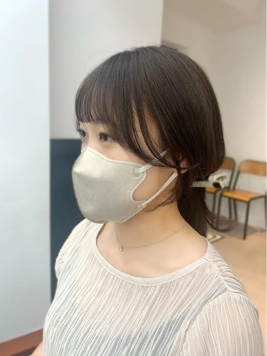 ミディアム カラー パーマ ヘアアレンジ メンズ キッズ ネイル マツエク・マツパ アイブロウ カット ヘアカラー レイヤーカット／ 巻ける縮毛矯正のヘアスタイル