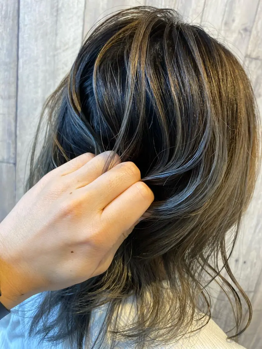 カラー バレイヤージュ 大芝 沙耶のヘアスタイル
