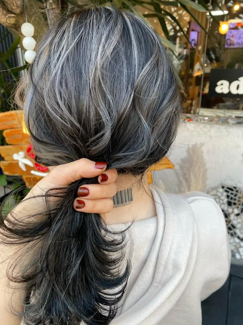 セミロング カラー ヘアカラー トリートメント 玉木 育実のヘアスタイル