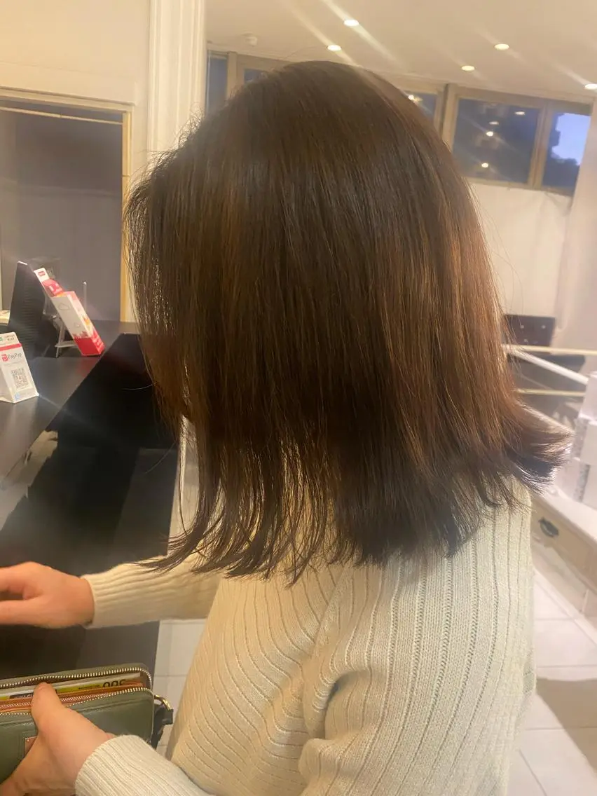 ミディアム カラー ブラウンカラー チョコレートブラウン ボブ 外ハネヘア カット ヘアカラー トリートメント 【骨格診断】佃 知南のヘアスタイル