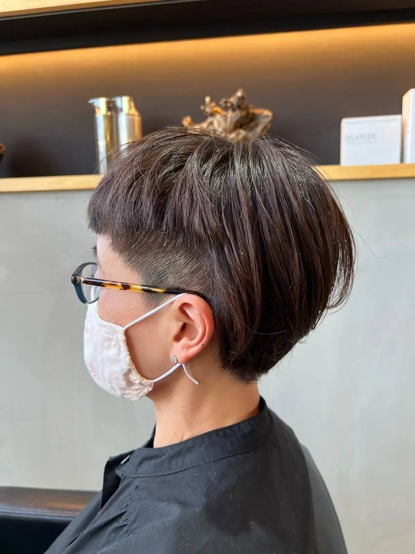 ショート カラー ハイライトカラー イルミナカラー ボブ ハイライト 髪質改善 シンヤヘアーズ 泉大津本店のヘアスタイル