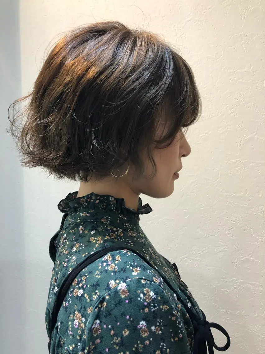 ショート カラー サワタ ミサのヘアスタイル