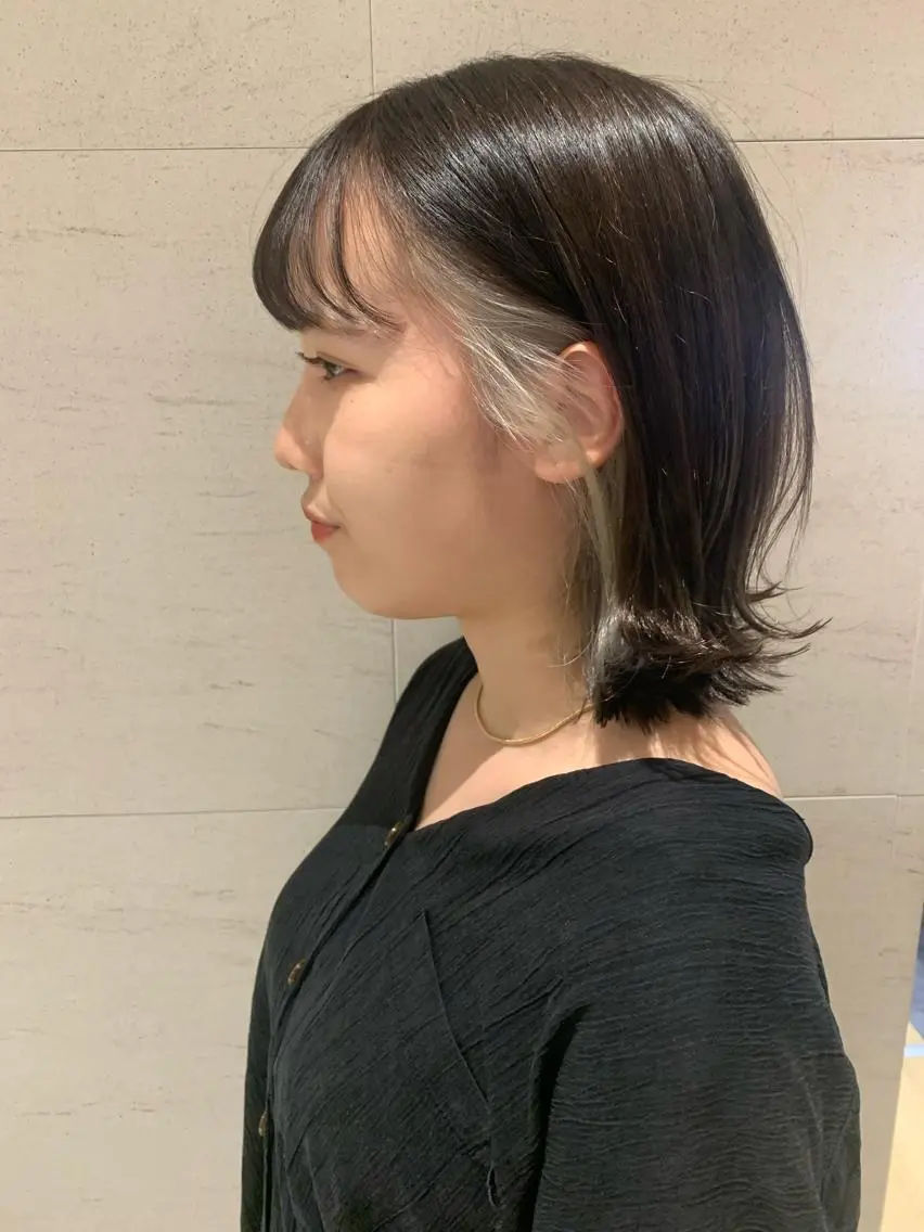 ミディアム カラー イヤリングカラー 美髪✖️似合わせ 🌻ヒトミのヘアスタイル