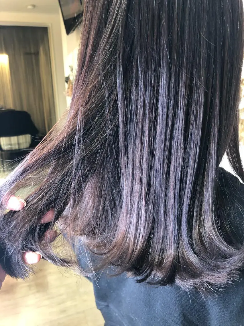 ロング カラー ラベンダーカラー トリートメント 松佐 ゆかりのヘアスタイル