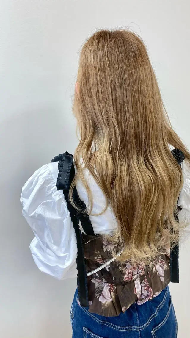 ロング カラー ベージュカラー ブリーチ ヘアカラー トリートメント ヘアセット ハイトーン/ウルフ /レイヤー/坂野幸伸のヘアスタイル