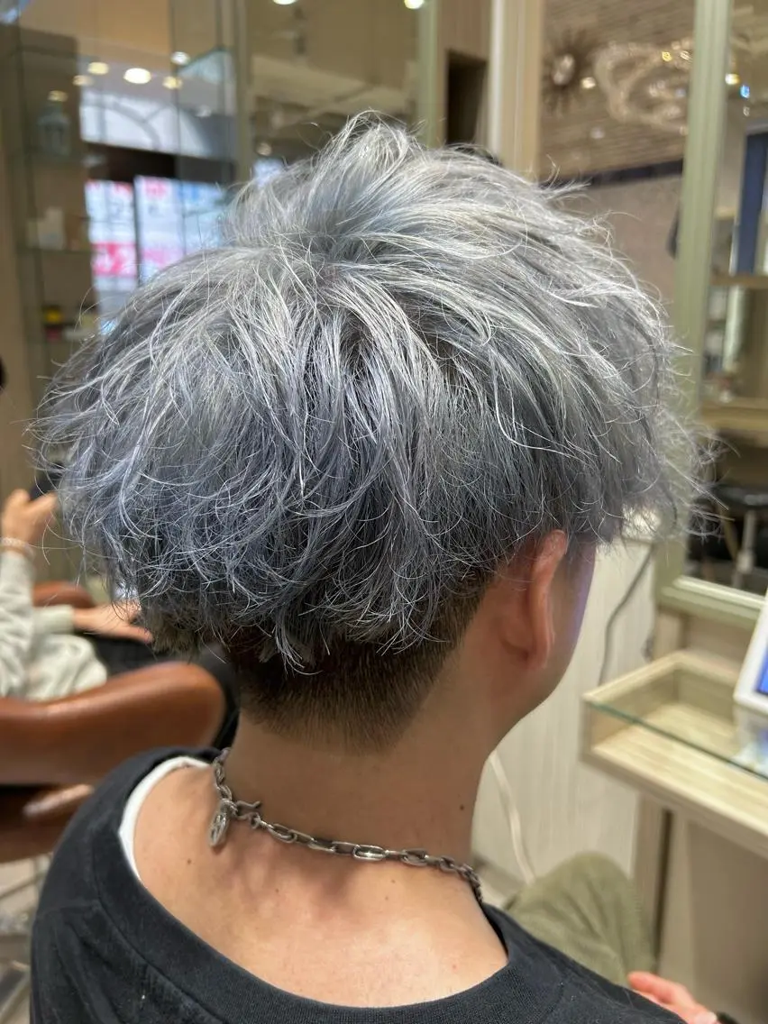 ショート メンズ カット ヘアカラー 一戸 拓斗のヘアスタイル