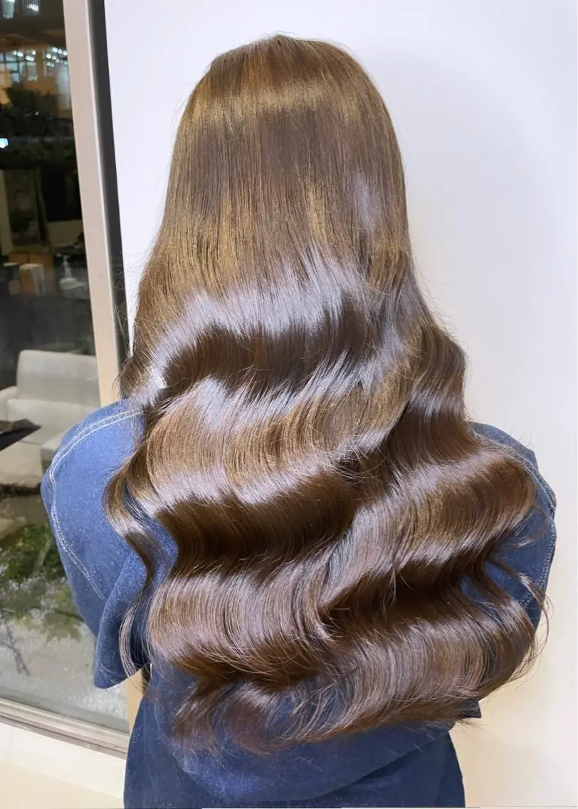 ロング カラー 髪質改善 トリートメント ヘアカラー トリートメント 🩵アンブレラカラー 髪質改善 丸尾】のヘアスタイル