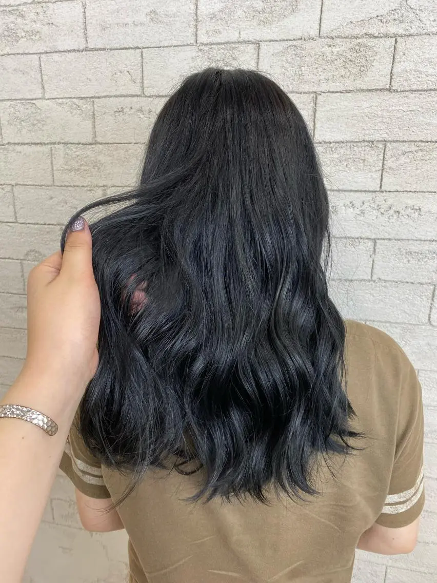 ロング ダブルカラー🌈 miinaのヘアスタイル
