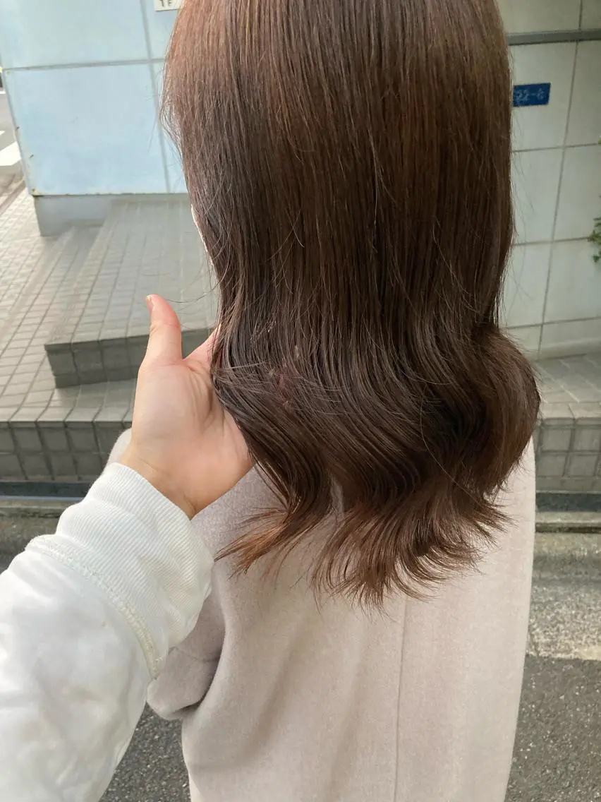セミロング ヘアカラー トリートメント ✨色持ちの良い艶 カラー✨蟹江真世のヘアスタイル