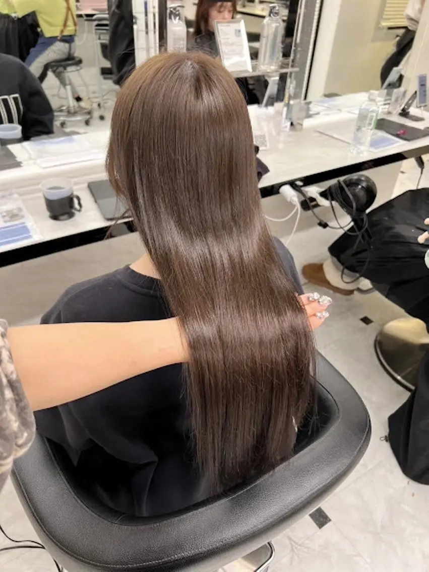 カラー 🪞THEATER 表参道店🩰のヘアスタイル