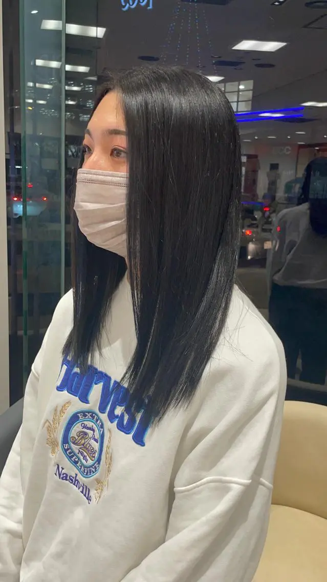 セミロング カラー 黒髪 ブルーカラー ブルーブラック クロスパーマ/うる艶 カラー/Kurumiのヘアスタイル