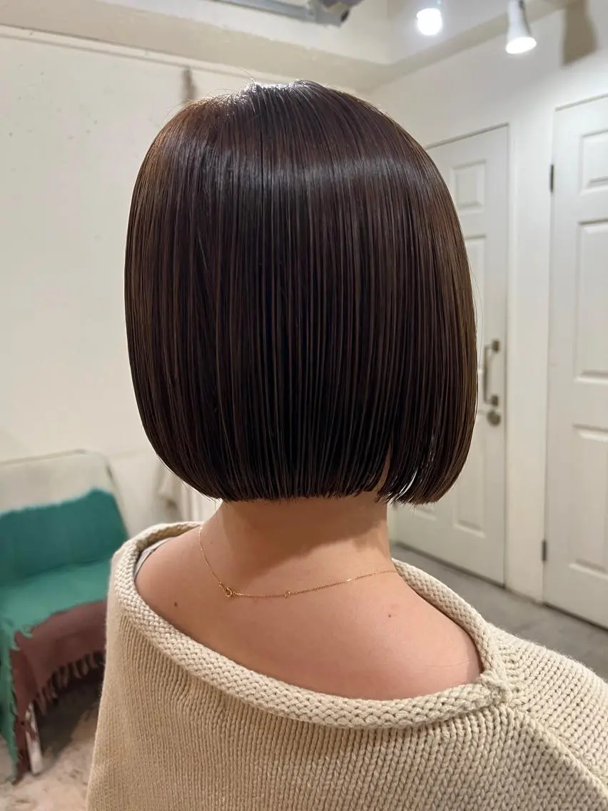 ショート カラー パーマ ヘアアレンジ ヘアカラー 縮毛矯正 トリートメント くびれレイヤー/艶 カラー　MADOKAのヘアスタイル