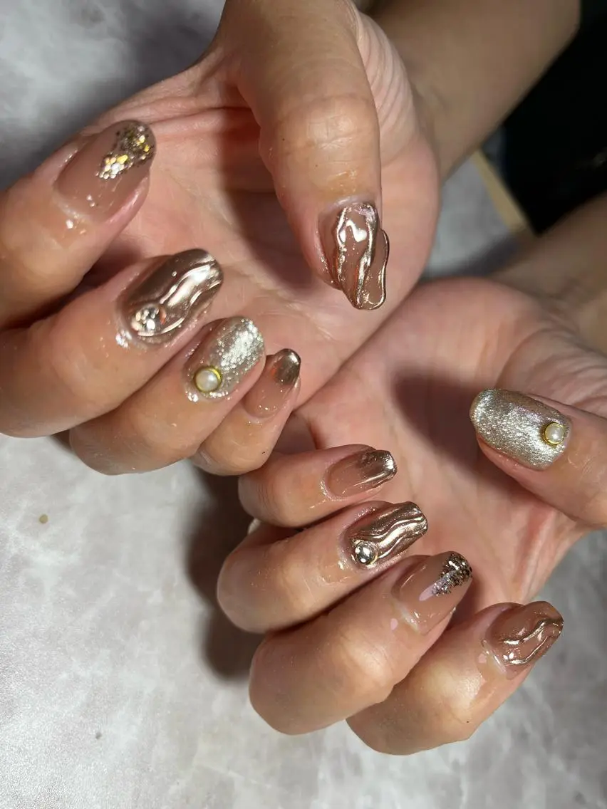 ネイル ジェルネイル ミラーネイル ニュアンスネイル Mimi Nailのネイルデザイン