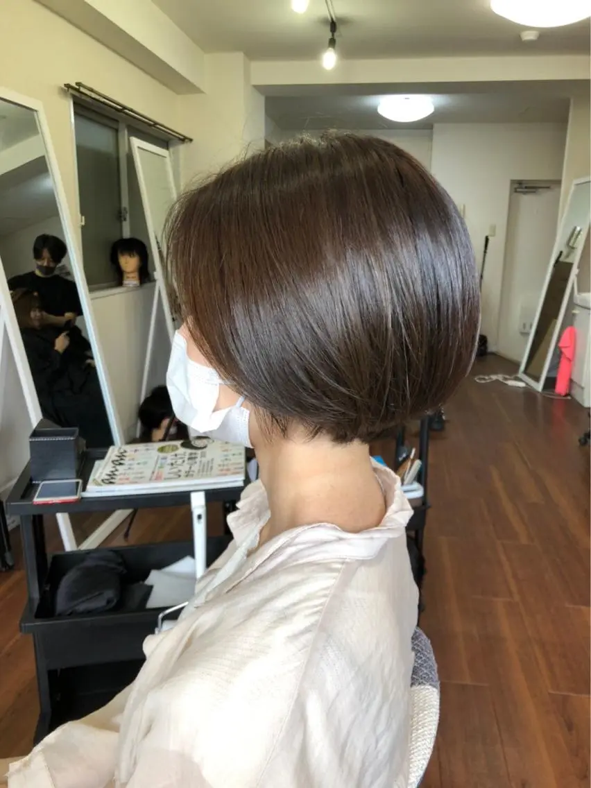 ショート ボブ 荻島 尭のヘアスタイル