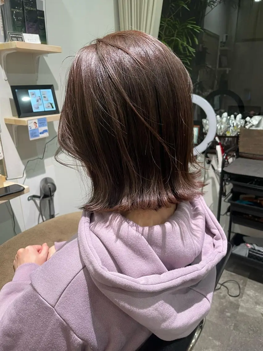 カラー アディクシーカラー 透明感カラー ハイライトカラー イルミナカラー ラベンダーカラー ayaka 縮毛矯正レイヤーのヘアスタイル