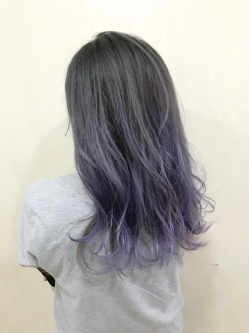 ミディアム ハイトーンブリーチ 土坂　由志【京都】のヘアスタイル