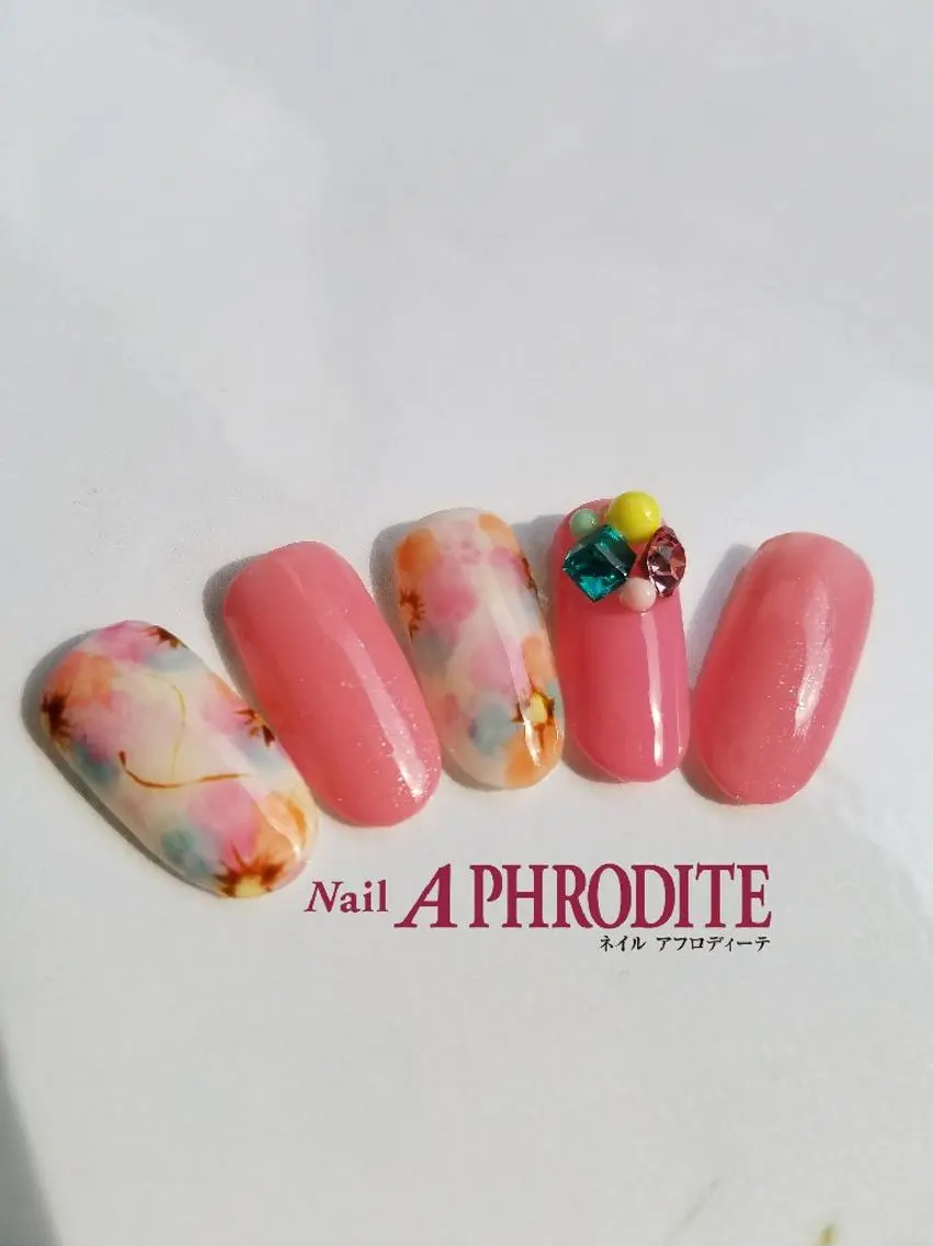 ネイル フラワーネイル Nail Aphroditeのネイルデザイン