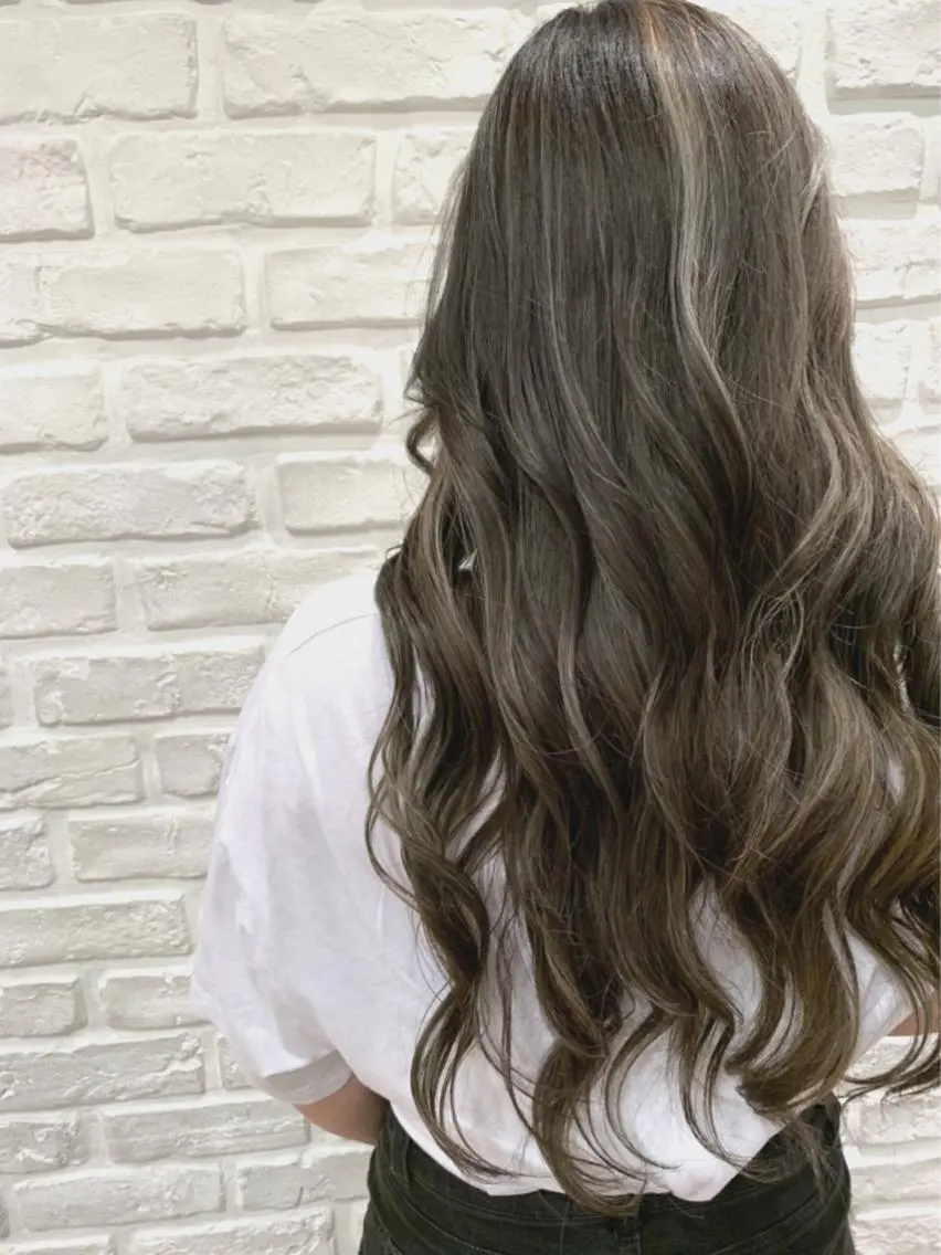 ロング カラー ヘアアレンジ ハイライトカラー ハイライト 韓国レイヤー🇰🇷 美髪縮毛矯正🫧拓海のヘアスタイル
