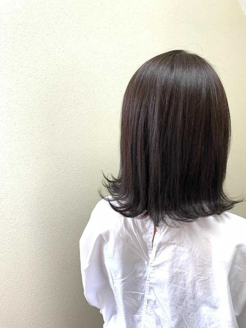 ミディアム カラー パーマ ヘアアレンジ メンズ キッズ ネイル マツエク・マツパ 切りっぱなしヘアボブ ミディアムヘアRYOのヘアスタイル