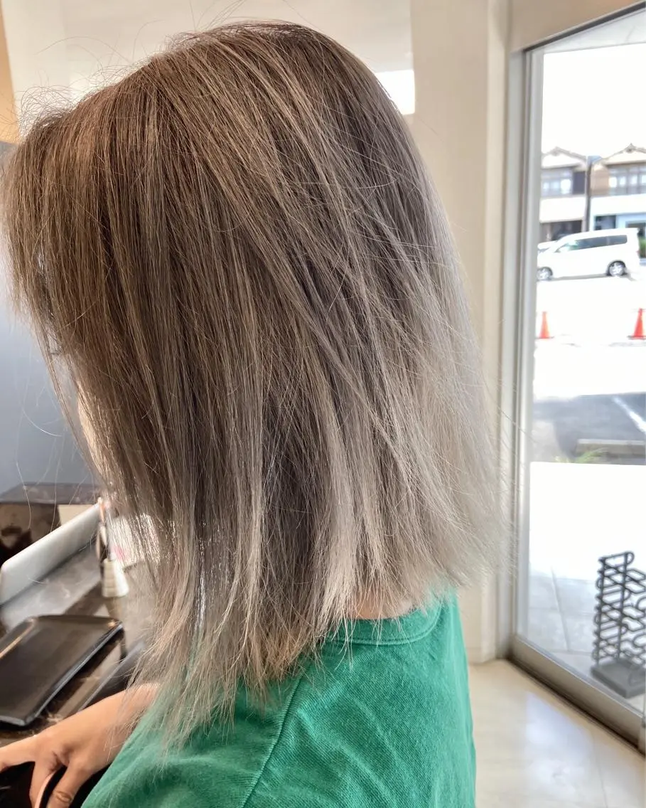ミディアム ヘアカラー トリートメント 浅川 実行のヘアスタイル