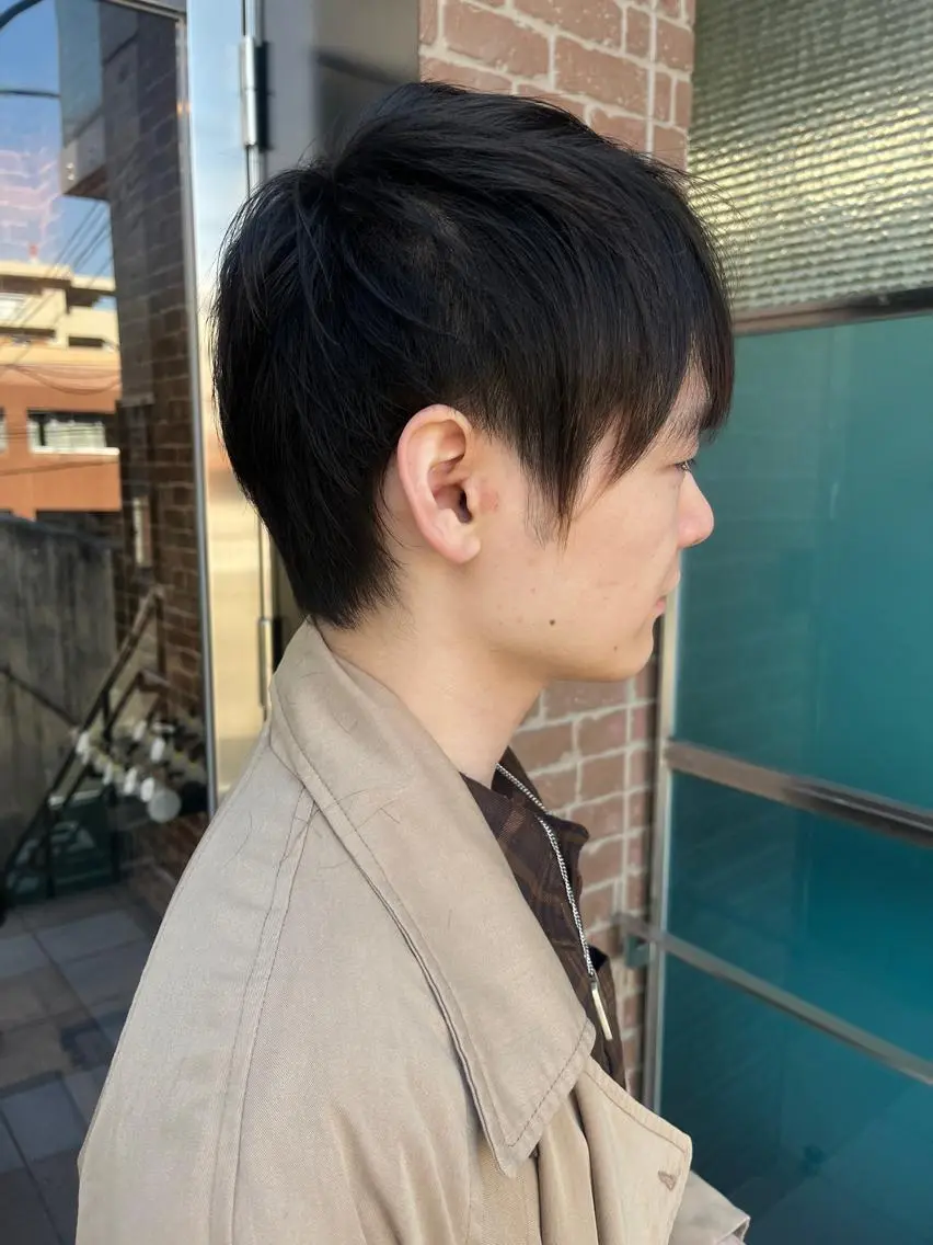 ミディアム カラー パーマ ヘアアレンジ メンズ キッズ ネイル マツエク・マツパ アイブロウ メンズブリーチ メンズハイライト メンズインナーカラー メンズ韓国風 ブリーチ 久木原 ゆりのヘアスタイル