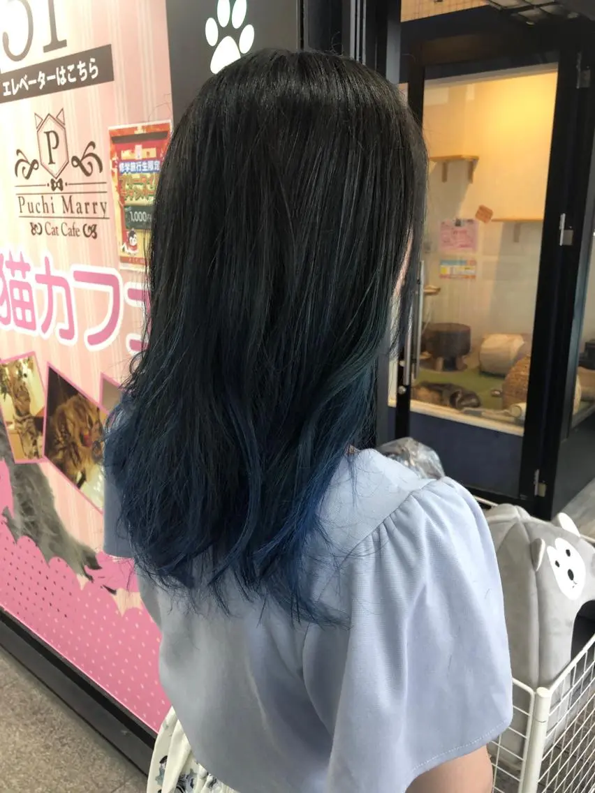ミディアム カラー アディクシーカラー ブリーチ ブルーカラー カット ヘアカラー トリートメント JILBLAN京都 ショート/ハイライトのヘアスタイル