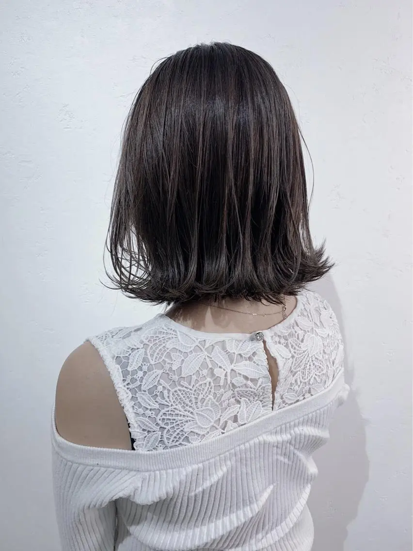 ミディアム カラー ブラウンカラー ハイライトカラー ハイライト _WHITE 難波本店のヘアスタイル