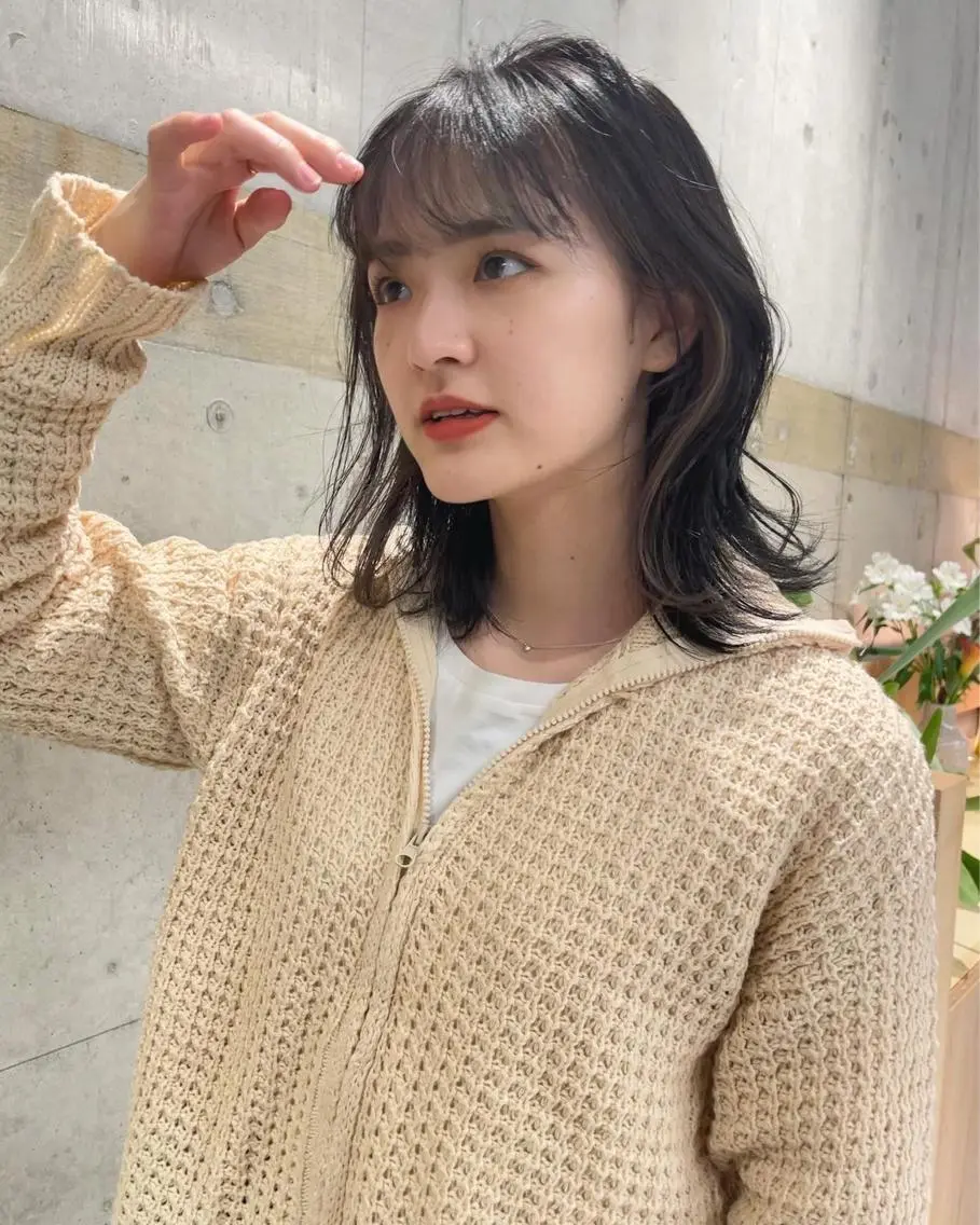 カラー wewe: momoeのヘアスタイル