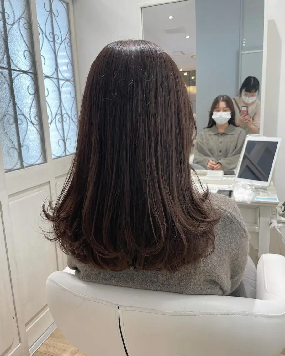 ミディアム カラー パーマ ヘアアレンジ メンズ キッズ ネイル マツエク・マツパ 子どものヘアアレンジ レイヤーカット 🫧垢抜けヘア🫧 SHIORIのヘアスタイル