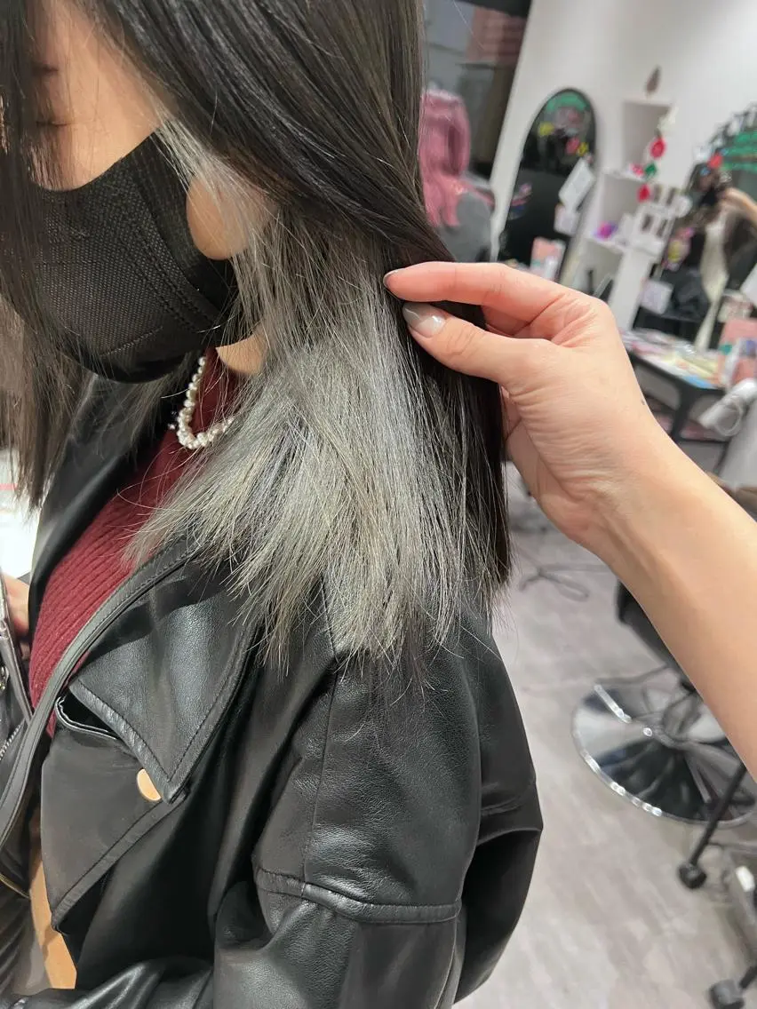 セミロング ヘアカラー トップスタイリスト/ アユミのヘアスタイル