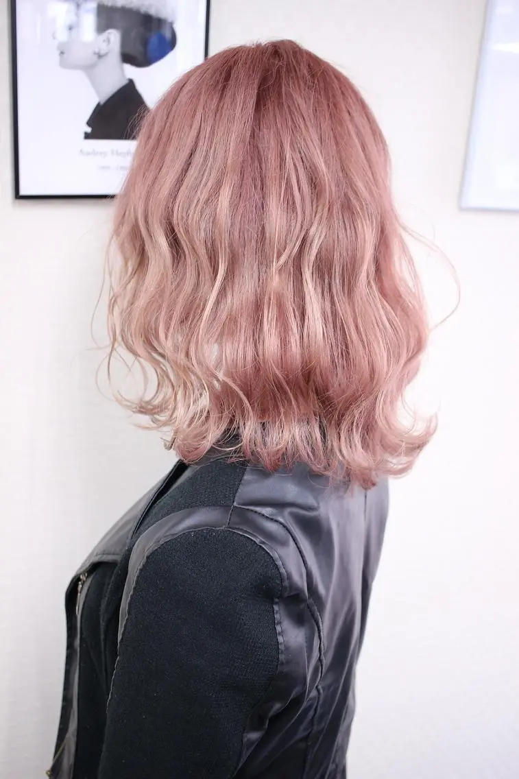 ロング 大阪レミーエクステ チビ編み込みのヘアスタイル