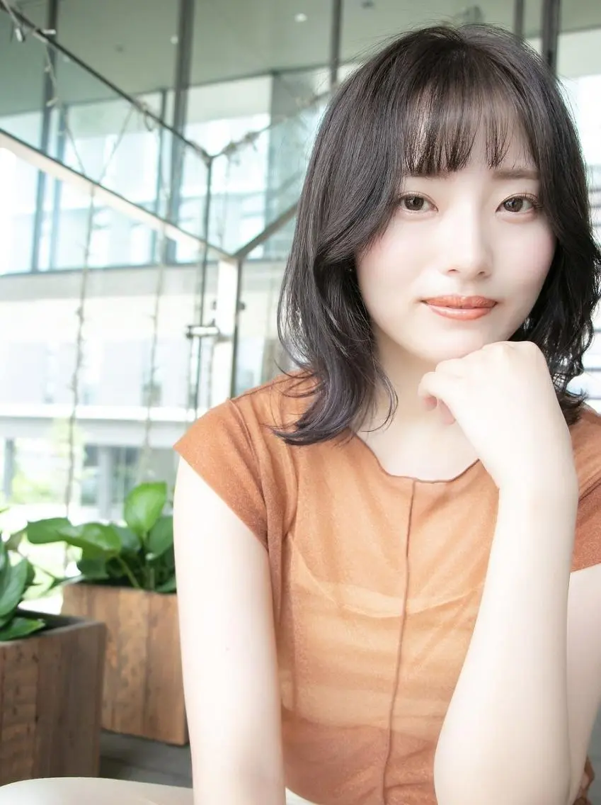ミディアム TSURUYO モデル募集中のヘアスタイル
