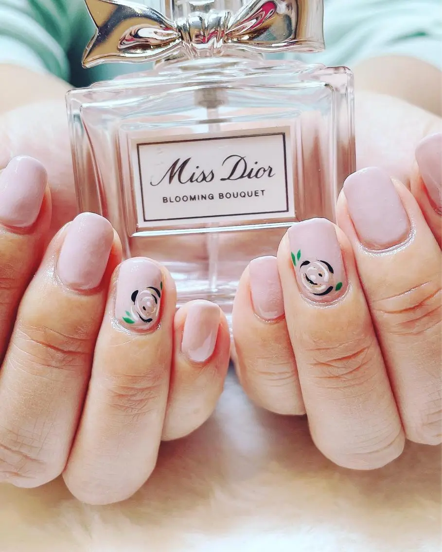 ネイル 頑張る女性の味方✴︎ M.i nail ♡のネイルデザイン
