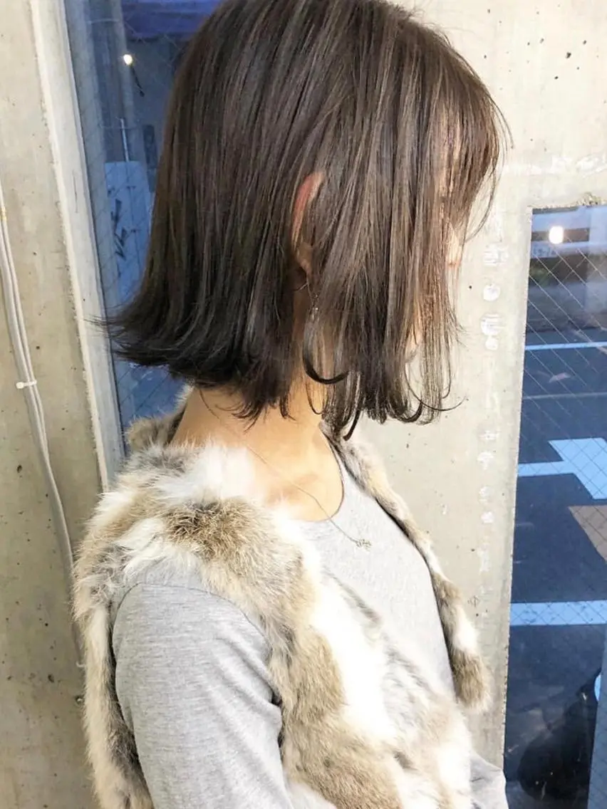 ミディアム カラー ダブルカラー グレージュ ハイライトカラー ハイライト カット ヘアカラー トリートメント 顔まわりレイヤー× 韓国ヘアオタベシンヤのヘアスタイル