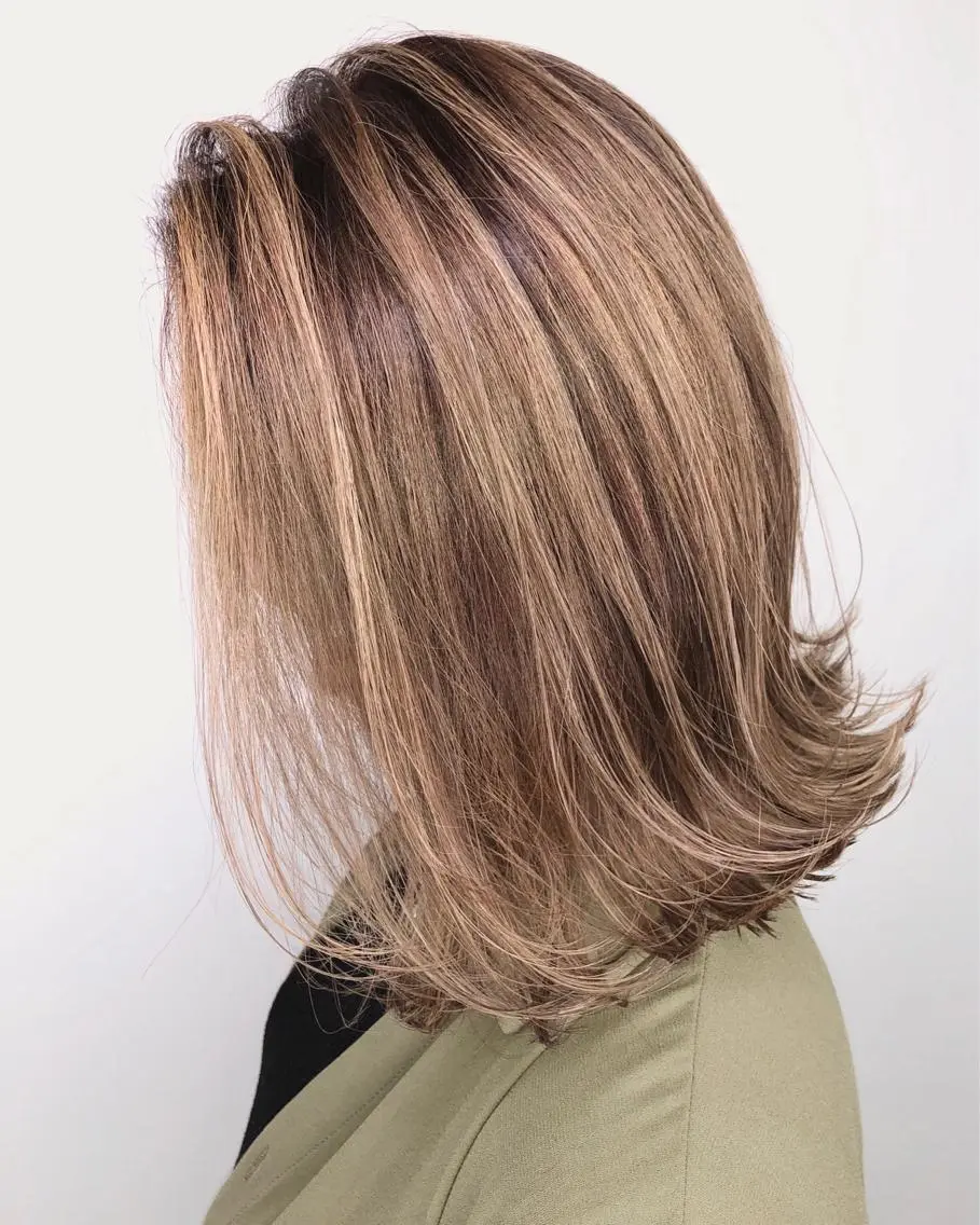 ミディアム カラー ハイライトカラー ハイライト ✨ブリーチ無し 透明感HIDEのヘアスタイル