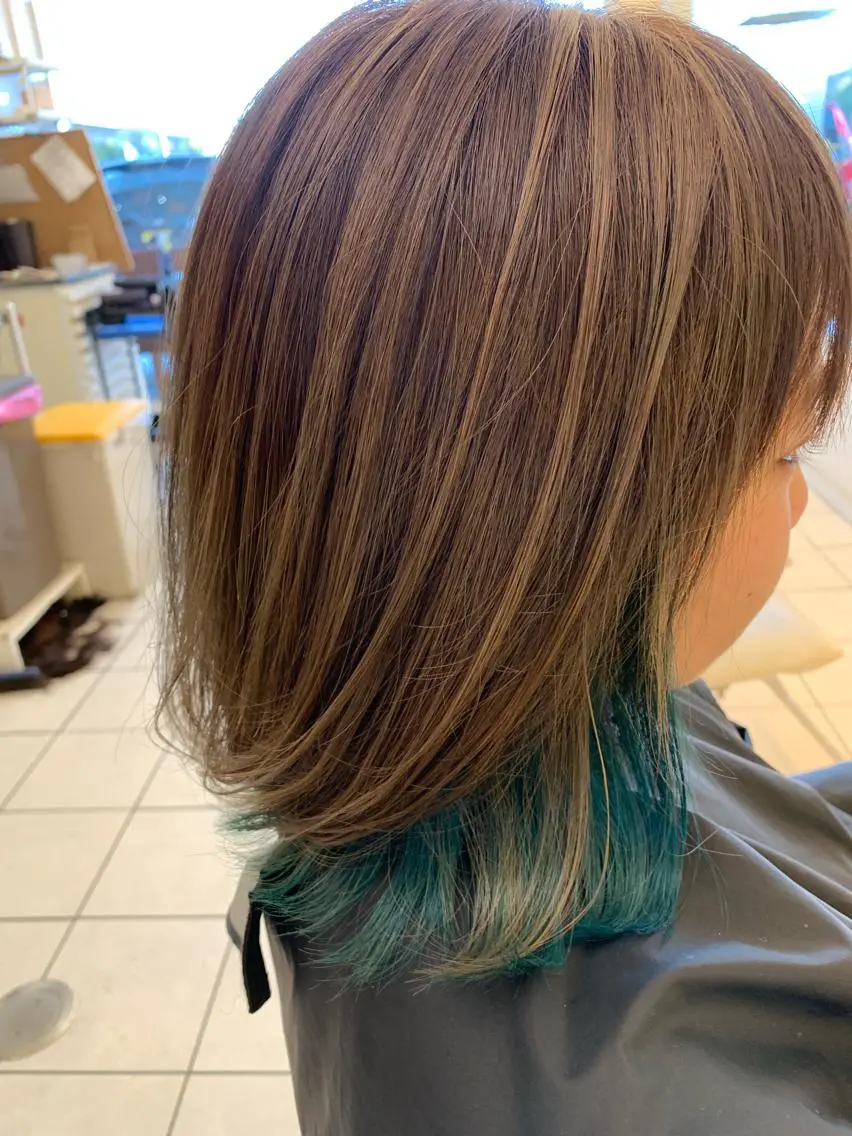 カラー バレイヤージュ 艶髪クリエイター🪽 秋田 聖也のヘアスタイル