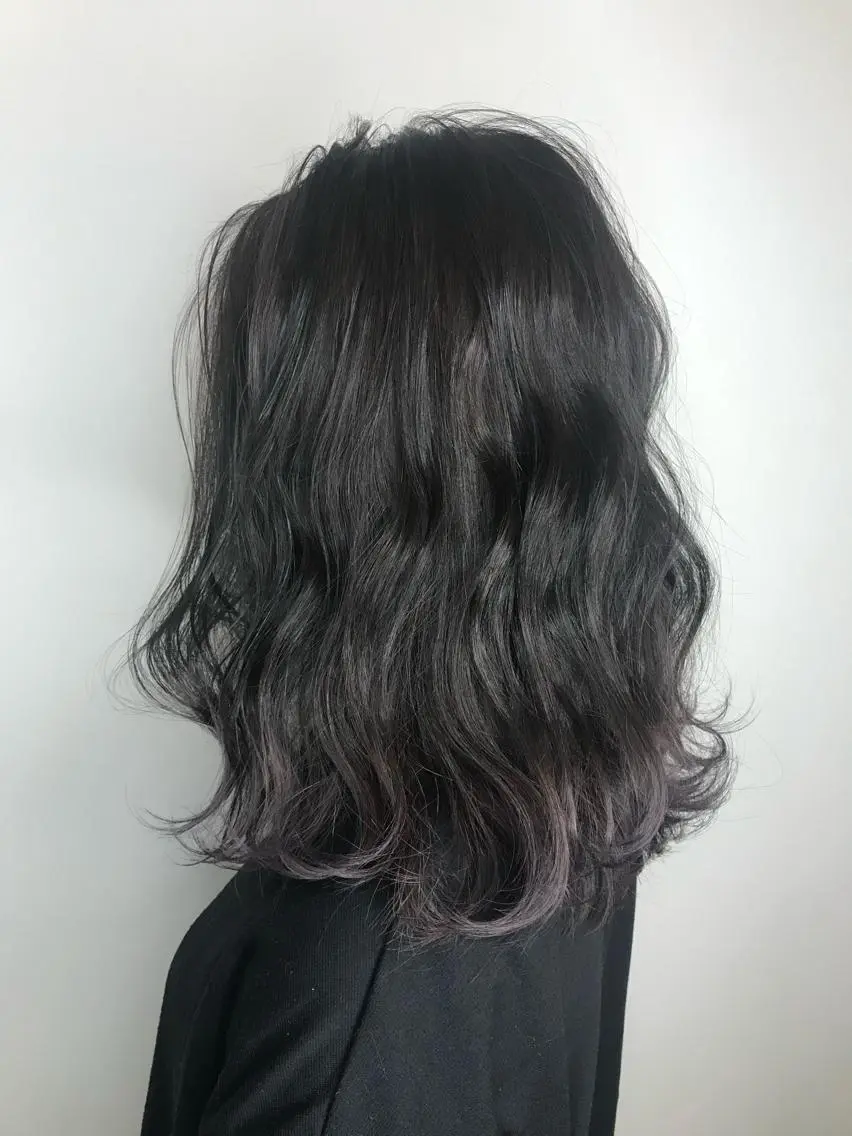 セミロング パープルカラー AKANE 【zina新宿】のヘアスタイル