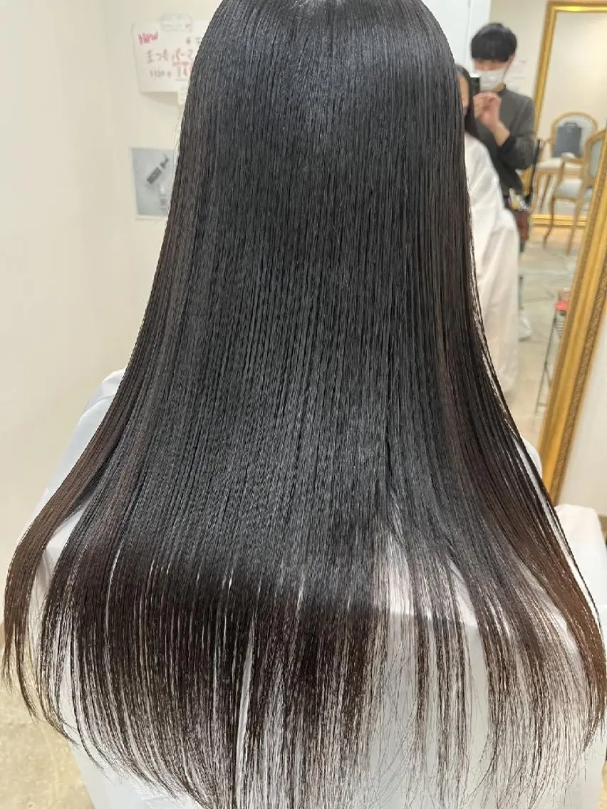 ロング カラー カット 縮毛矯正 トリートメント AnFye une qatllのヘアスタイル
