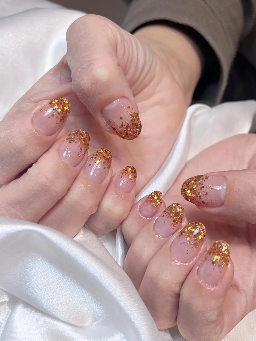 ネイル グラデーション ラメ(グリッター) ラメグラデーション bijou nails 蓮のネイルデザイン