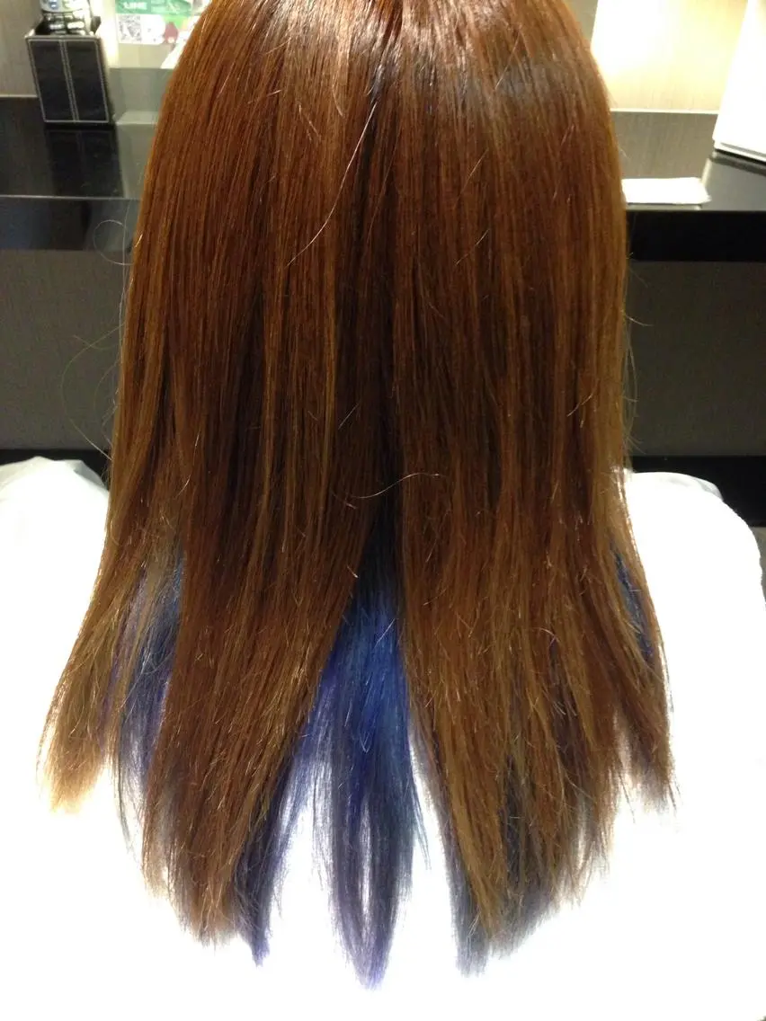 ミディアム カラー ブルーカラー 熊谷 奈菜のヘアスタイル