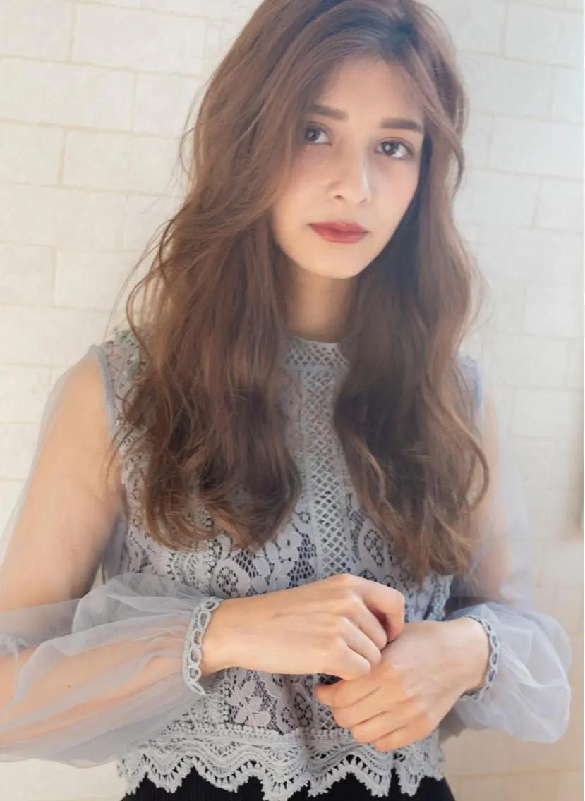ロング カラー ベージュカラー 髪質改善 レイヤーカット トリートメント カット ヘアカラー トリートメント ツヤ髪になりたい方へ 🩷柴田知亜希のヘアスタイル