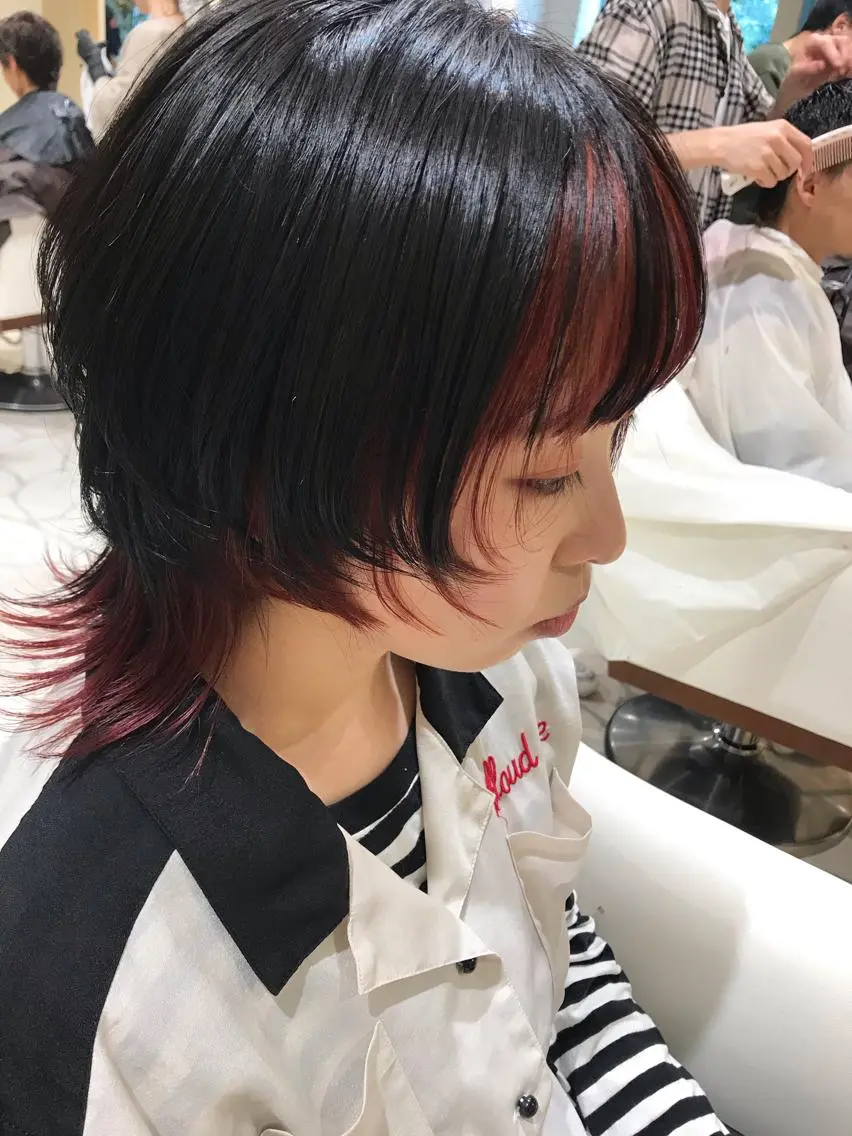 ショート カラー 三代 ゆりあのヘアスタイル